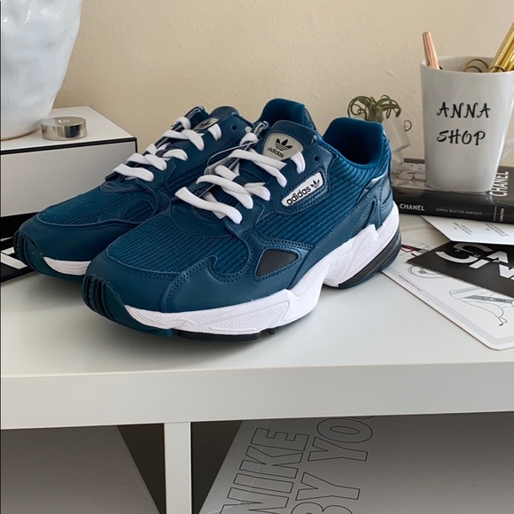 NWT Adidas Falcon rare shoes - Picture 3 of 8